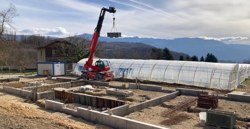 Construction d’un bâtiment bioclimatique pour un chantier d’insertion en maraîchage et boulangerie biologique, projet soutenu par Emmaüs Épargne Solidaire