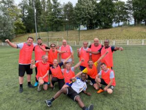 Équipe mixte pendant le Tournoi de football Emmaüs Europe 2025